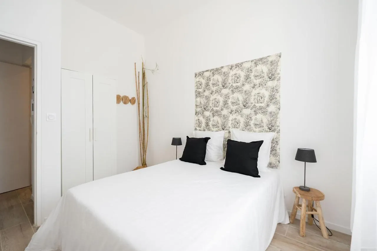 Le Concorde 3 - Appartement 2 Chambres - 8 Pers - Terrasse - Clim Marselha